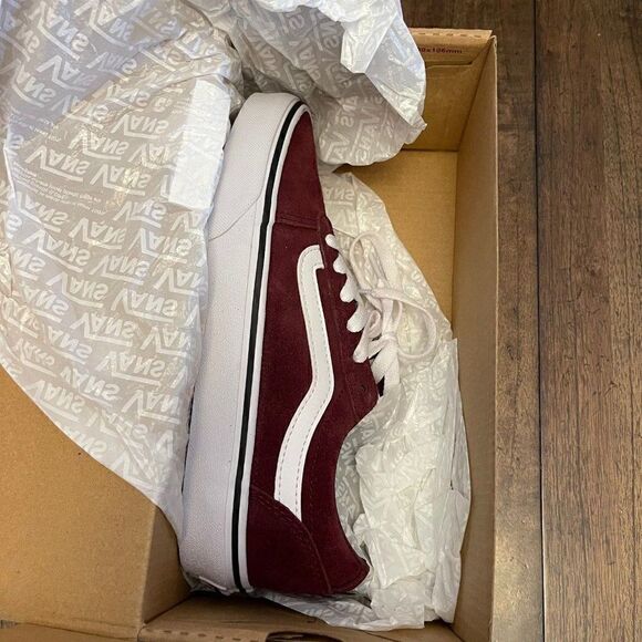 Vans Suede Old Skool Shoes - Picture 9 of 12